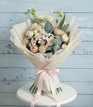 Букет цветов из:  Розы и Лизиантусы #REPLACE_PRED# Лукино