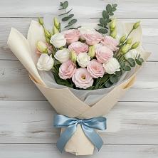 Букет цветов из:  Лизиантусы в Лукино