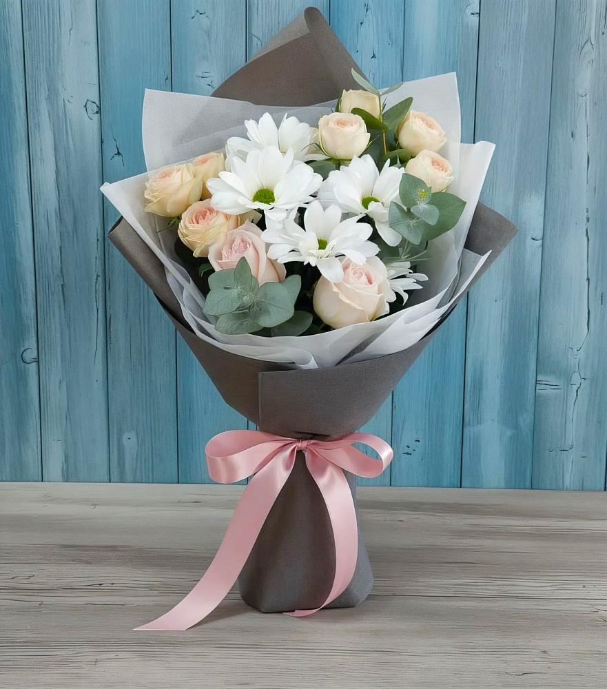Букет цветов из: Хризантемы и Розы в Лукино