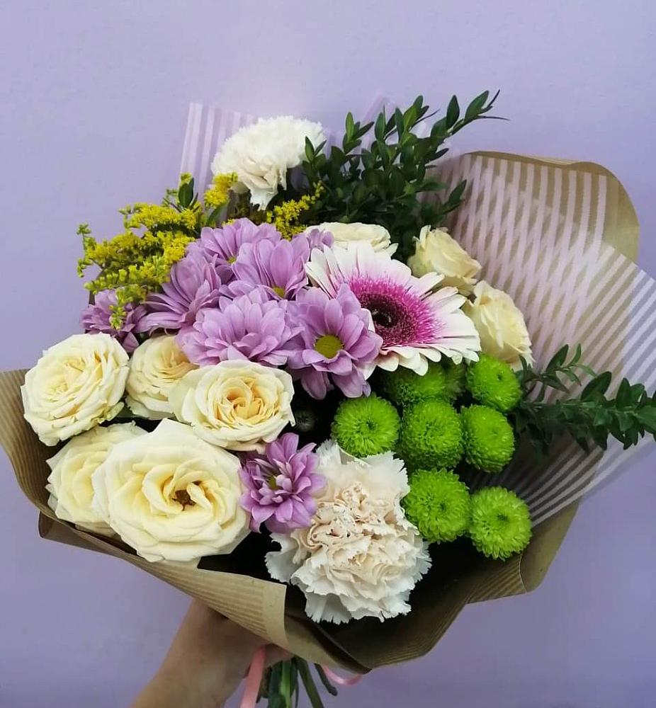 Букет цветов из: Хризантемы, Розы, Гвоздики и Герберы в Лукино