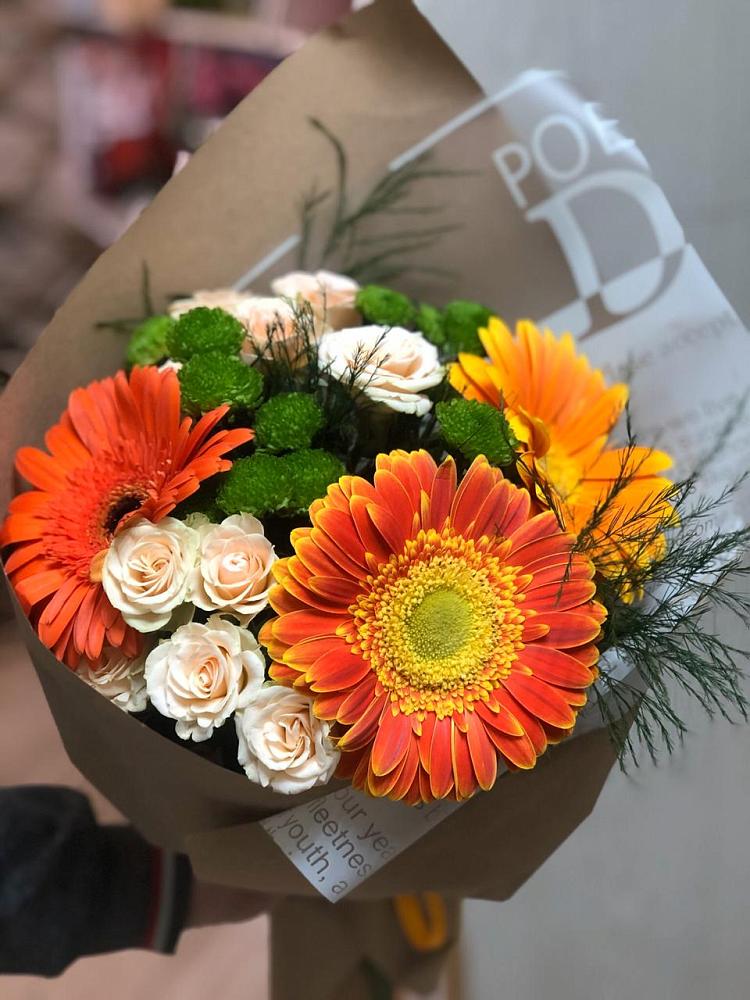 Букет цветов из: Герберы, Хризантемы и Розы в Лукино